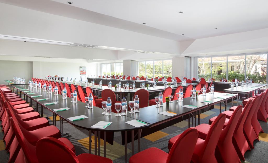 Ibis Styles Bali Benoa Hotel Nusa Dua  Ngoại thất bức ảnh